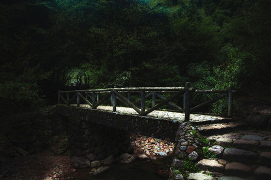 药王山石桥