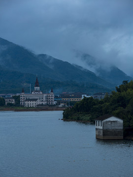 四明湖