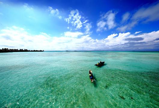 碧海蓝天