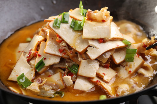 风吹肉炖腊香干