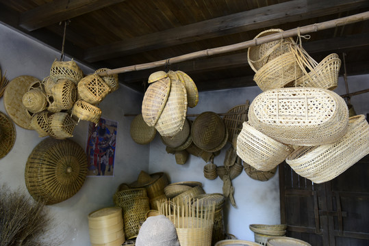 老上海竹器编织店