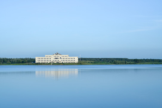 湖