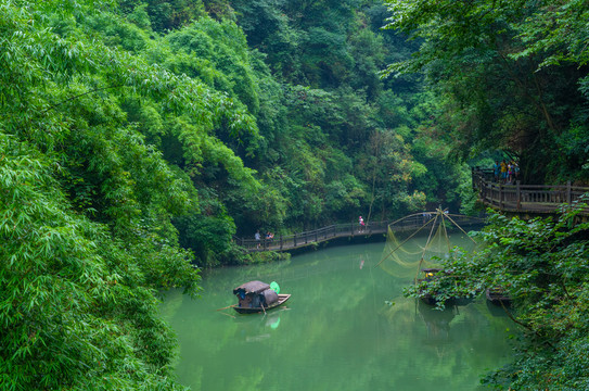 湖北宜昌三峡人家风景区夏日迷人