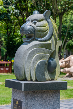 十二生肖虎雕塑