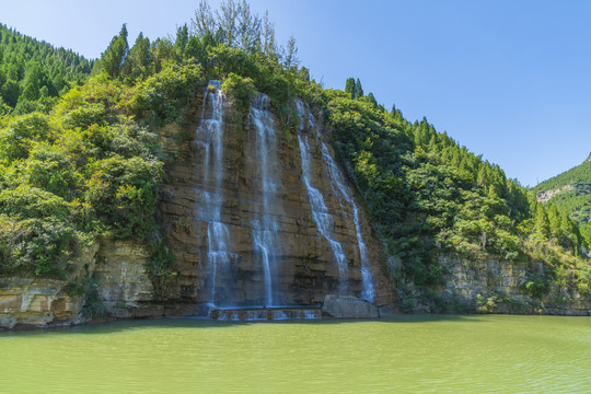 青州黄花溪山水瀑布风景