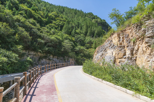 山路