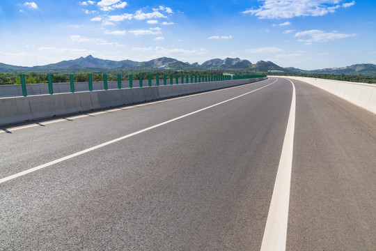 公路延伸