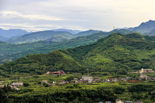 荥经小坪山