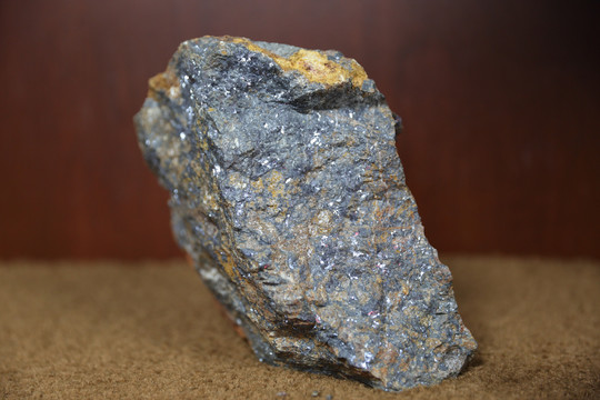 铅矿石标本