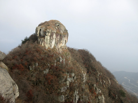 英山篓子石风景