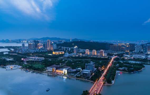 厦门筼筜湖白鹭洲狐尾山夜景风光