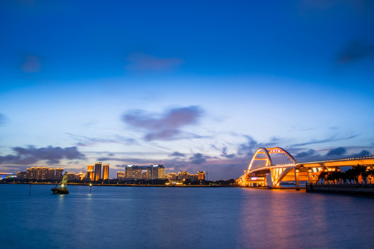 厦门五缘湾大桥晚霞夜景