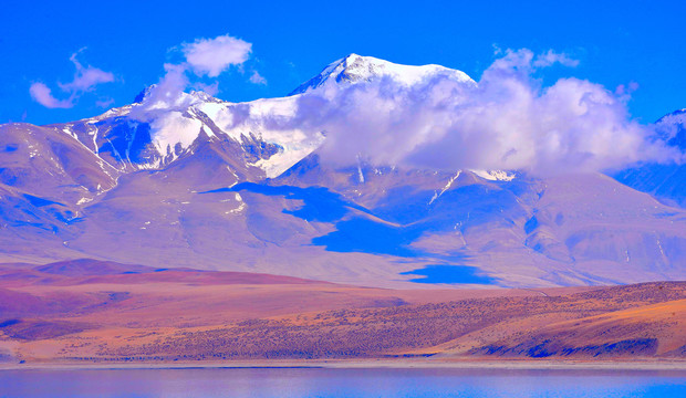 雪山圣湖