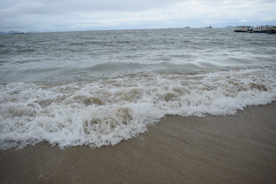 霞涌黄金海岸沙滩海浪