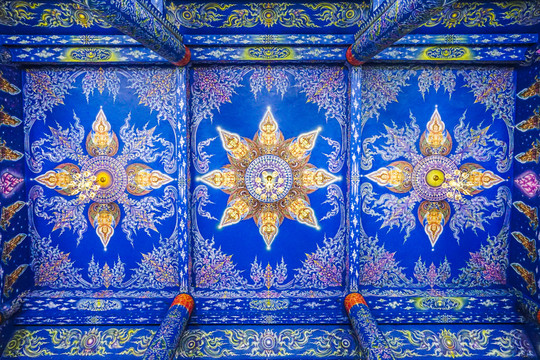 泰国清莱蓝庙