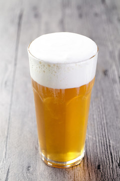 啤酒