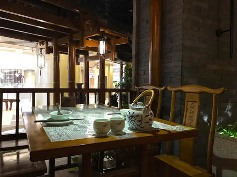 中式餐桌餐具摆放茶楼茶壶茶具