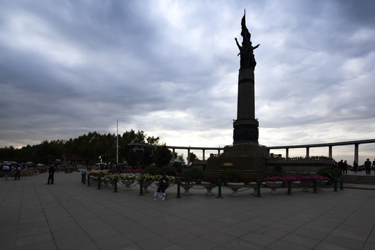 哈尔滨中央大街防洪纪念碑