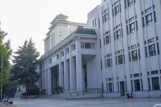 武汉大学图书馆