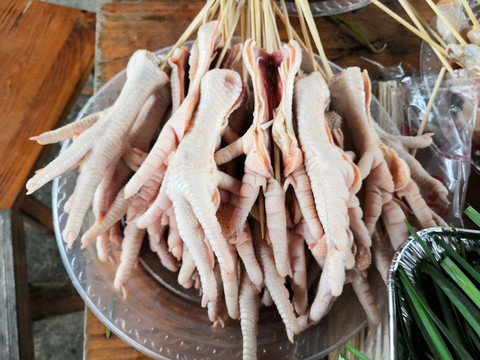 鸡爪烤串
