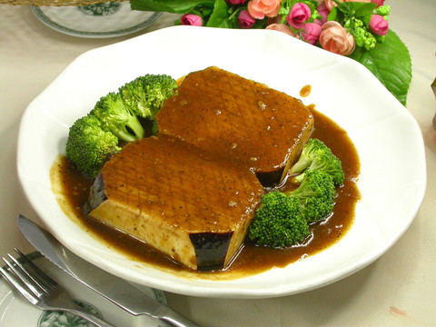 黑椒扒茄子