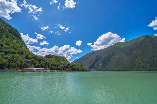 高原湖泊