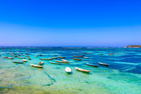 碧海小舟海洋风光