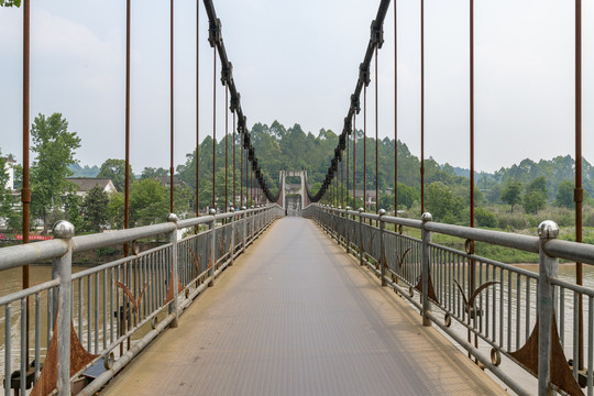成都市黄龙溪古镇的铁索桥