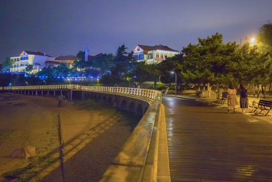 青岛海滨风光夜景