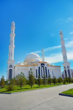 哈兹列特清真寺后面