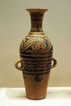 仰韶文化长颈双耳彩陶瓶