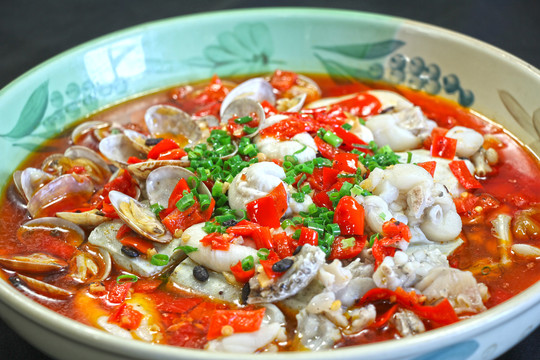 剁椒臭豆腐小海鲜