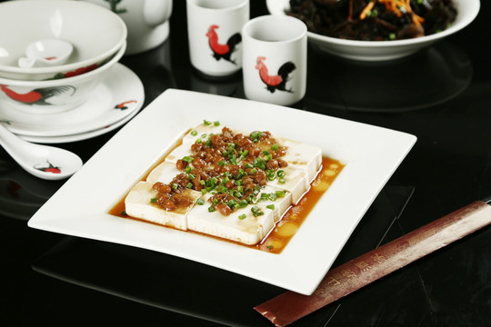 黄豆酱豆腐