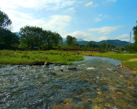 小河