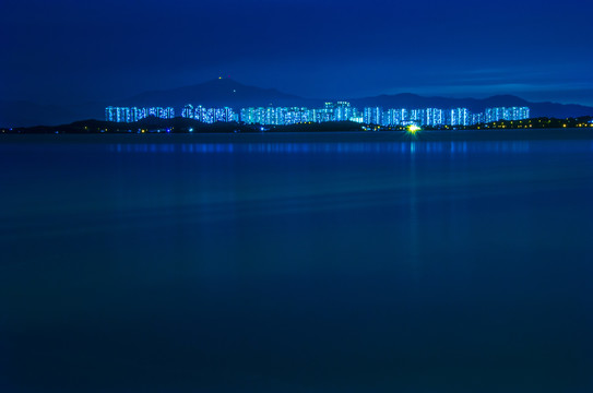 深圳湾公园远眺香港夜景