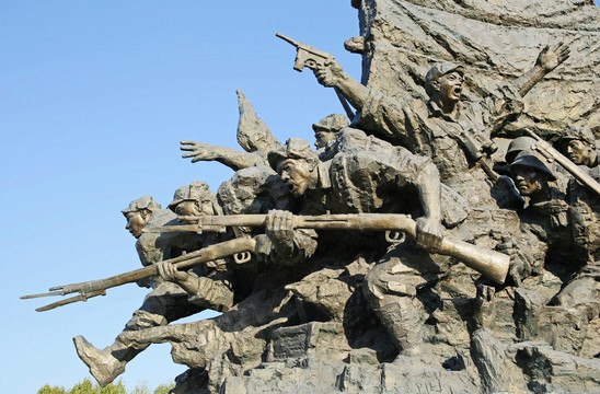 战争场景雕塑