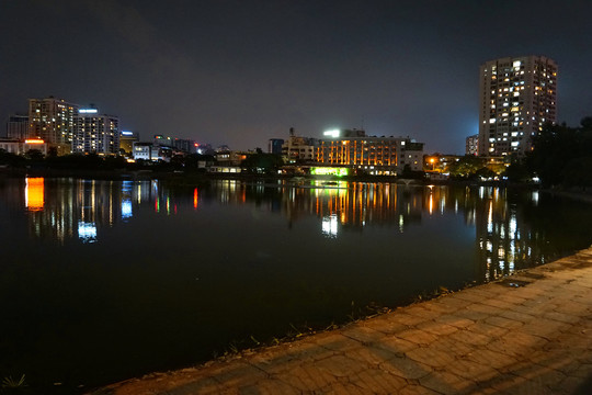 越南河内城市及讲武湖夜景