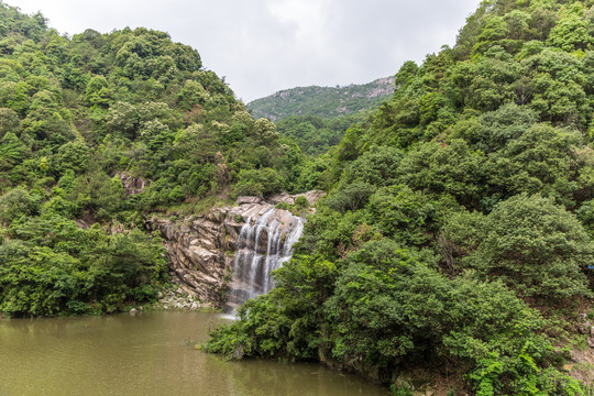 九鲤湖