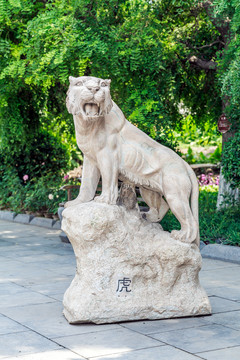 生肖虎雕塑