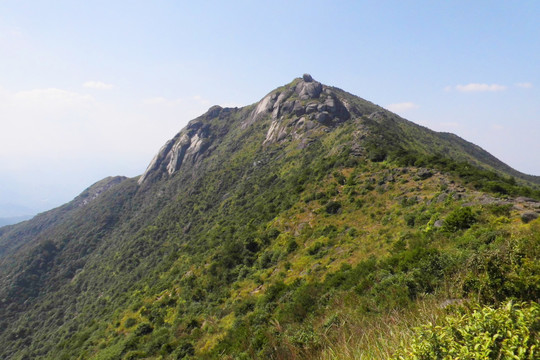 武平梁野山古母石