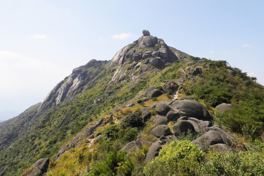 武平梁野山古母石