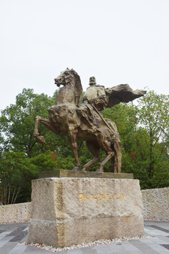 朱元璋石雕像