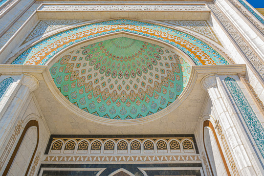 哈兹拉特苏丹清真寺拱门穹顶