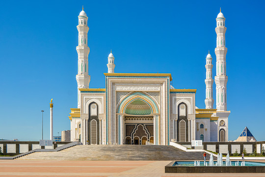 哈萨克斯坦努尔清真寺