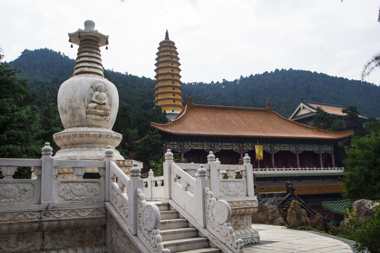 洛阳灵山寺