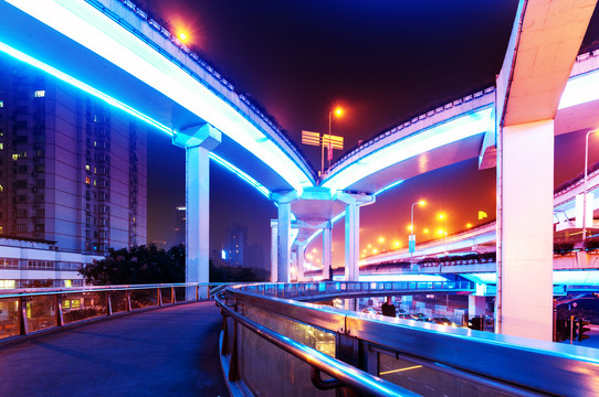 上海城市高架桥夜景