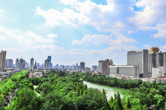 蓝天白云合肥城市风景