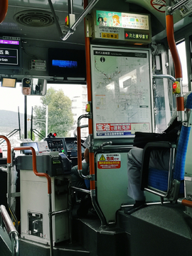 日本公交车车内