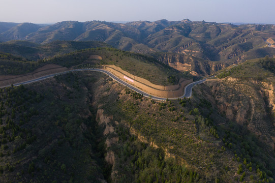 黄土高原黄河公路