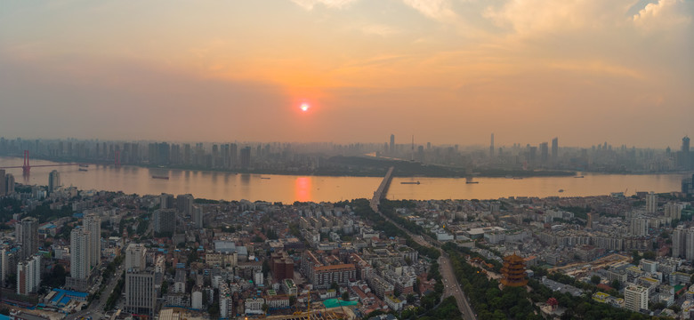 武汉夏日城市航拍风光